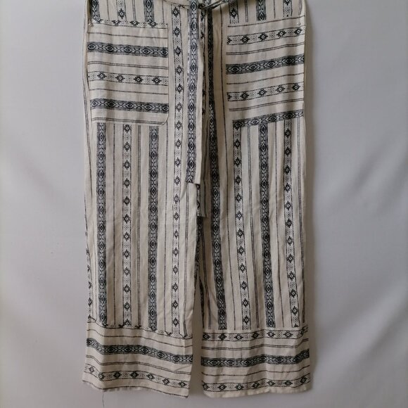 Monteau Los Angeles Womens Ivory V-Neck Cap Sleeve Front Pocket Jumpsuit Size S - Picture 4 of 7